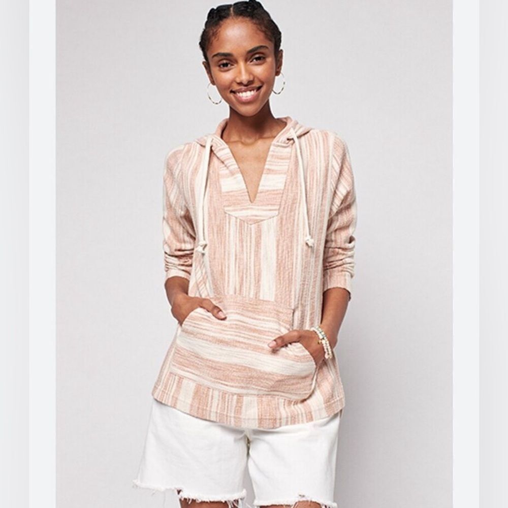 Faherty islet knit poncho pink
